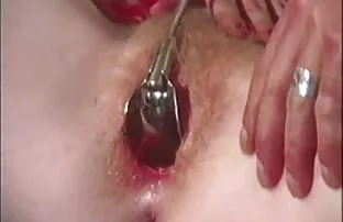 XXX دختر در هر دو سوراخ کاشته شد سكس بيتي مخفي