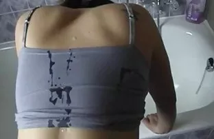 XXX مدل داغ مخفي محارم روسی در تفرجگاه جلوی دوربین لعنتی