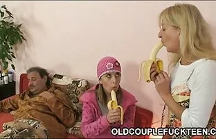 XXX در سكس مترجم مخفي میان مشاعره بزرگ