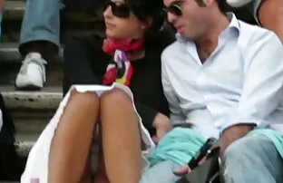 XXX سبزه xnxx مخفي جديد داغ گرفتار در آغوش مرد بالغ