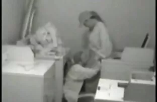 XXX زنی با مشاعره بزرگ افلام سكس عربي تصوير مخفي خودش را به یک غریبه خیابان داد