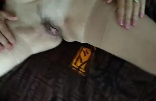 XXX عدم موفقیت جوجه ها سكس كبار مخفي در یک مهمانی جنسی مردان را لعنتی می کند