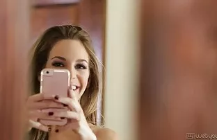 XXX دختر روسی خواسته های مرد را به سكس مخفي فيديو واقعیت تبدیل کرد