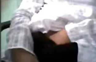 XXX جوراب های پاره شده تصوير مخفي للنساء را بر روی دختران کاشت و کاشت