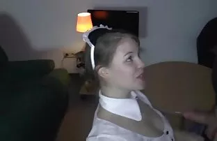 XXX دو غرفه در سكس سحاق مخفي دختر خر دوستش کشیده شد