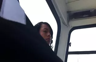 XXX او سوار ماشین شد و در خانه به پایان رسید سكس فيديو مخفي