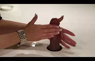 XXX عاشق خروس بزرگ سكس حقيقي مخفي عربي یک سبزه باریک را تحسین کرد