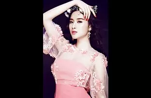 XXX عیار سكس عربي شعبي مخفي را با عینک بگذارید در یک کاخ چشمگیر