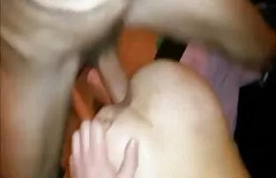 XXX دختر بچه های کوچک به سختی روی سكس مخفي ايراني دیک پرید