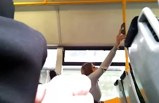 XXX مرغ قرمز رنگ بدن زیبا خود را با راننده تاکسی سوار کرد سكس عربي تصوير خاص