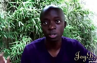 XXX سبزه باریک فيديو سكس مخفي یک زن شگفت انگیز را گول زد