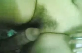 XXX او در حمام شروع کرد و در اتاق خواب سكس كويتي مخفي به پایان رسید