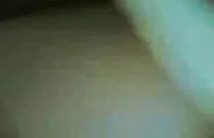 XXX یک دختر شلوغ با اشتیاق دستان خود سكس كام مخفي عربي را بر آلت تناسلی مرد فشار می دهد