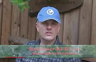 XXX مرد دریچه دختری را که می خواهد به او بچسبد لیس می سكس لواط مخفي زند